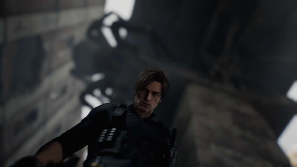 Leon behind you!